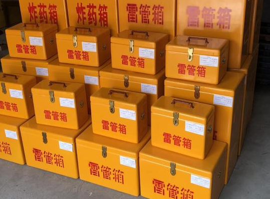 三原玻璃钢雷管箱的使用寿命一般是多少？